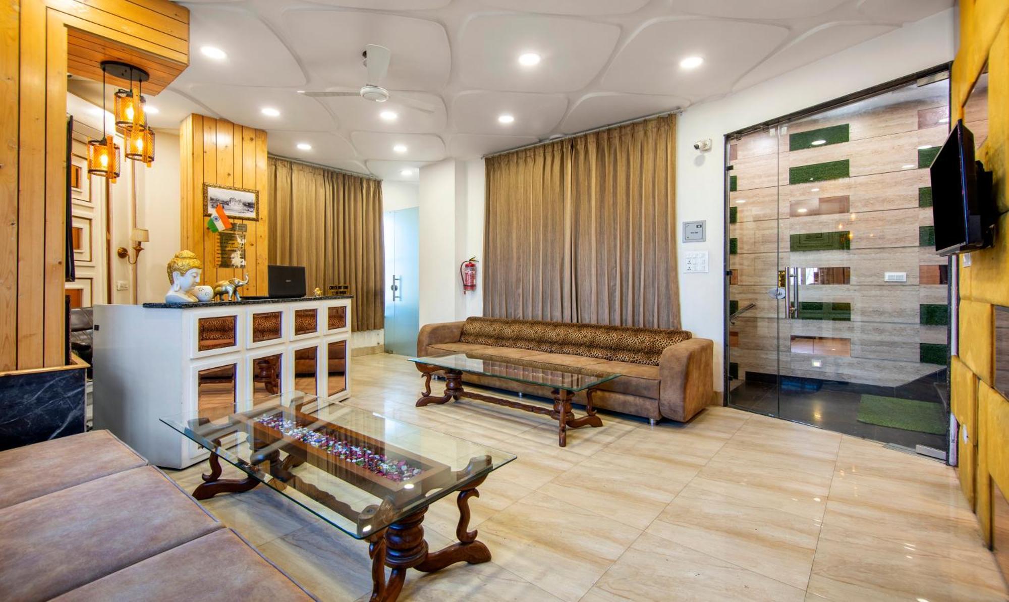 Itsy Hotels Sehdev Residency, Near Golden Temple Amritsar Bagian luar foto