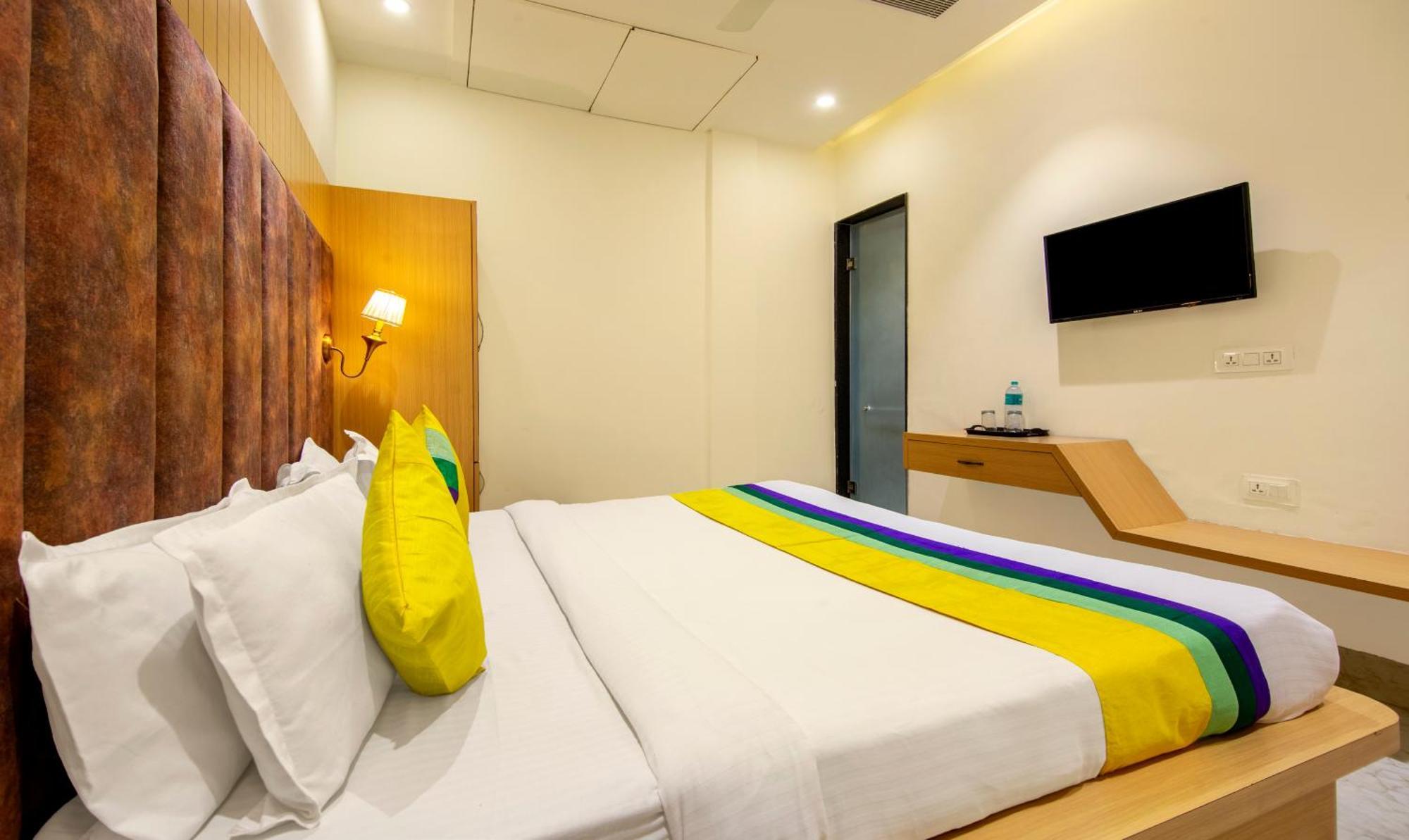 Itsy Hotels Sehdev Residency, Near Golden Temple Amritsar Bagian luar foto