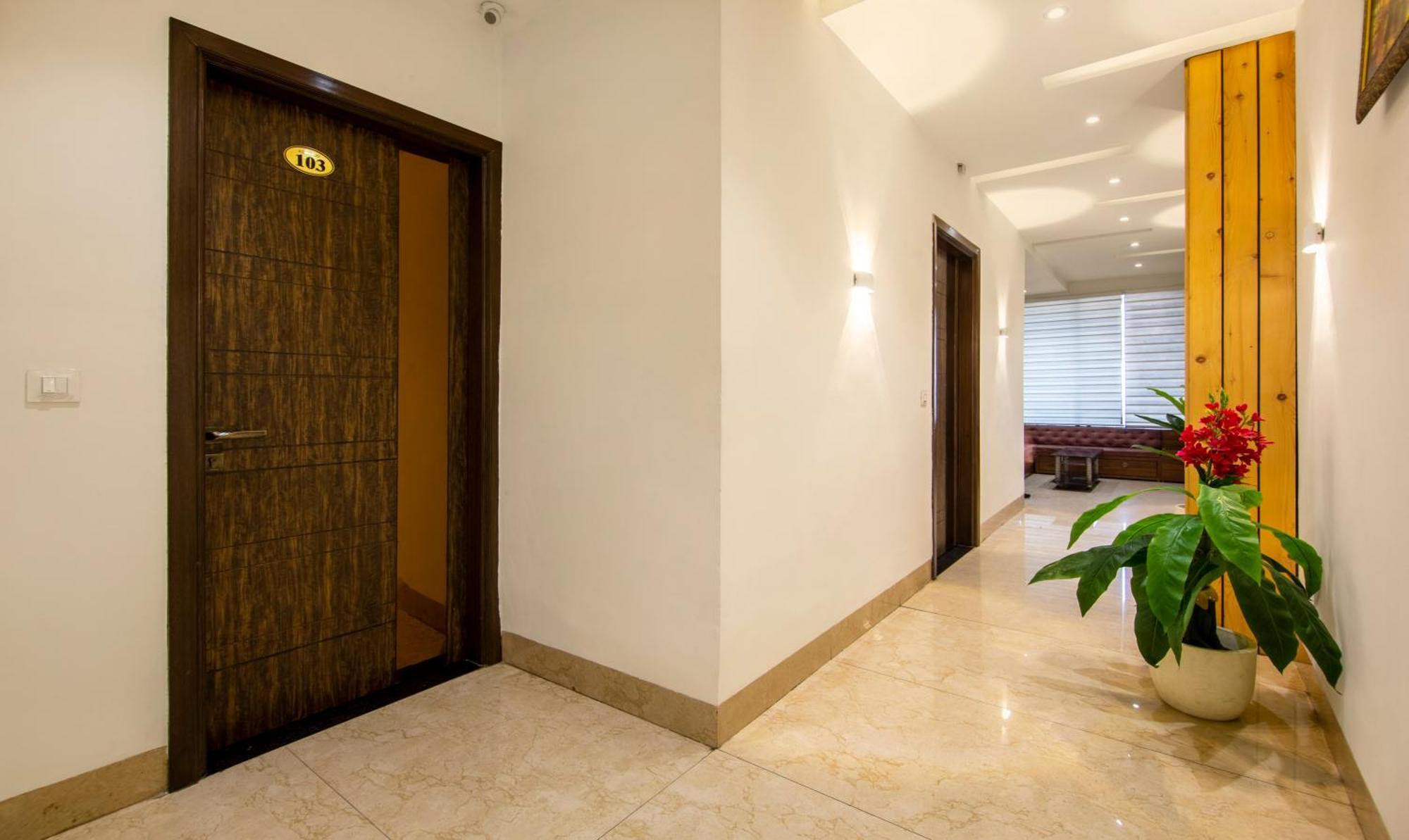 Itsy Hotels Sehdev Residency, Near Golden Temple Amritsar Bagian luar foto