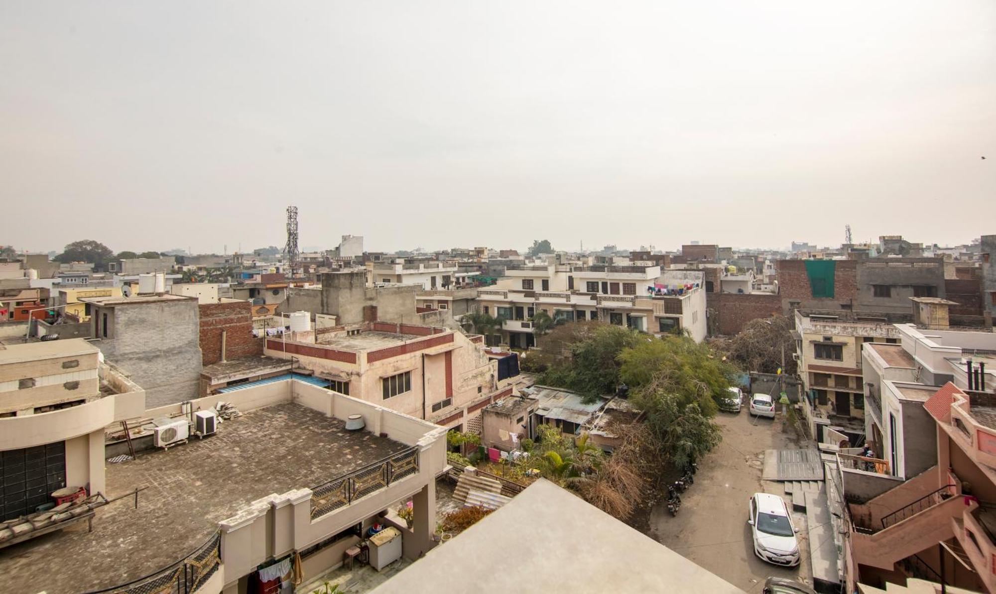 Itsy Hotels Sehdev Residency, Near Golden Temple Amritsar Bagian luar foto